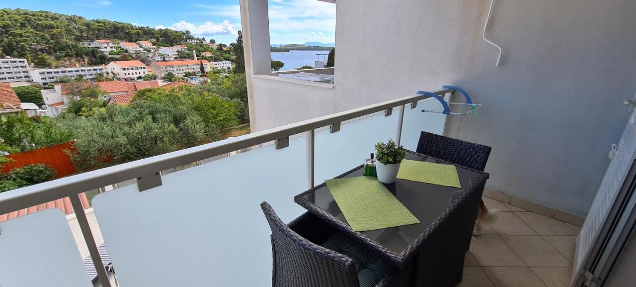 Apartments Antonia Hvar Town Luaran gambar