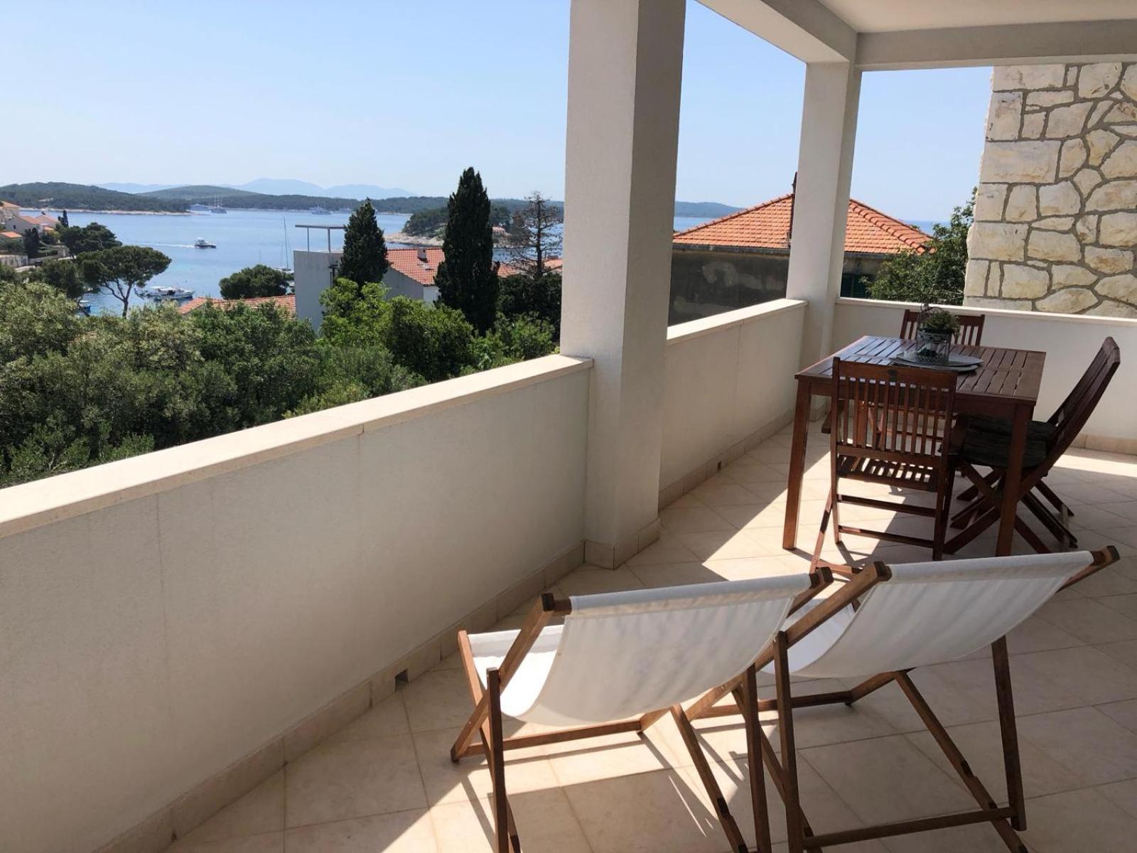 Apartments Antonia Hvar Town Luaran gambar